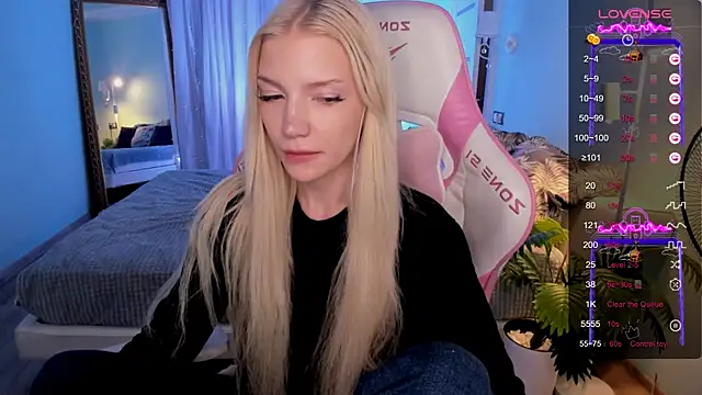 AnyaTaylor  online show from 29, 5, 2026