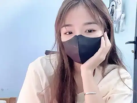 Snapshot of Tinaa-22 chatting on 17, 9, 2025 Tinaa-22 online show from 17, 9, 2025