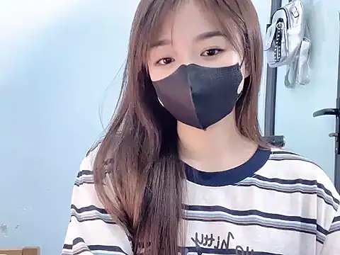 Snapshot of Tinaa-22 chatting on 1, 10, 2025 Tinaa-22 online show from 1, 10, 2025