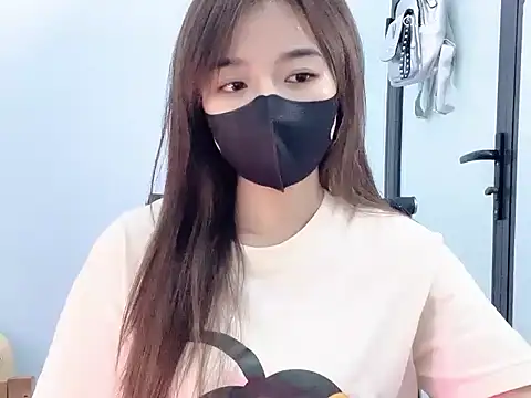 Snapshot of Tinaa-22 chatting on 11, 10, 2025 Tinaa-22 online show from 11, 10, 2025