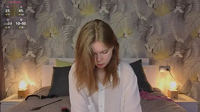 Snapshot of JulietteRain chatting on 13, 10, 2025 JulietteRain online show from 13, 10, 2025