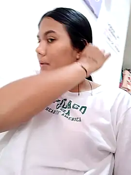 burbuja02 online show from 5, 11, 2025