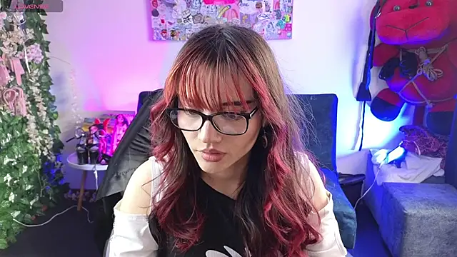 Snapshot of MiaVelvetDoll chatting on 16, 7, 2026 MiaVelvetDoll online show from 16, 7, 2026
