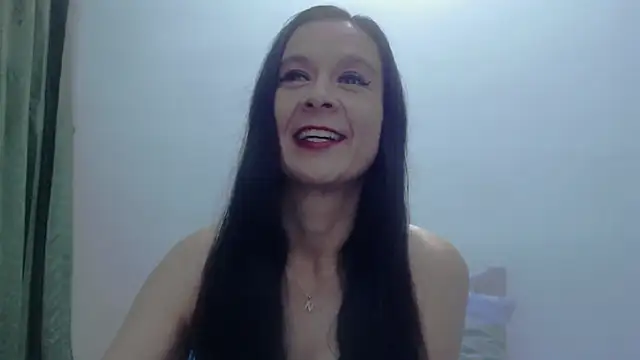 Snapshot of Aileendarkhot chatting on 2, 10, 2025 Aileendarkhot online show from 2, 10, 2025