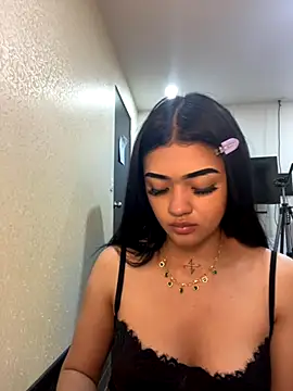 Snapshot of EmmaStonns chatting on 25, 10, 2025 EmmaStonns online show from 25, 10, 2025