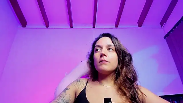 Snapshot of Sophia_House_ chatting on 17, 11, 2025 Sophia House online show from 17, 11, 2025