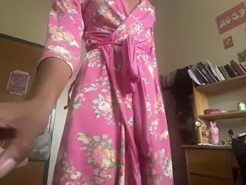 Snapshot of luvrgrllani chatting on 5, 12, 2025 luvrgrllani online show from 5, 12, 2025