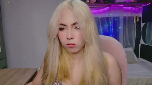 Snapshot of Natalia_novna chatting on 14, 9, 2025 Natalia novna online show from 14, 9, 2025