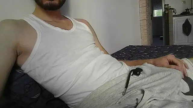 Snapshot of RaoufDz17cm chatting on 4, 10, 2025 RaoufDz17cm online show from 4, 10, 2025