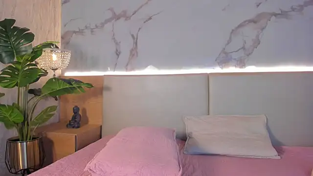 Celeste-Evanns online show from 19, 11, 2025