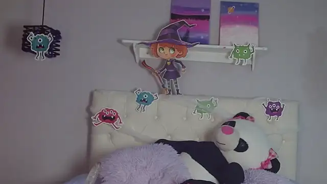 Snapshot of _Aiitanaa_ chatting on 26, 10, 2025 Aiitanaa online show from 26, 10, 2025