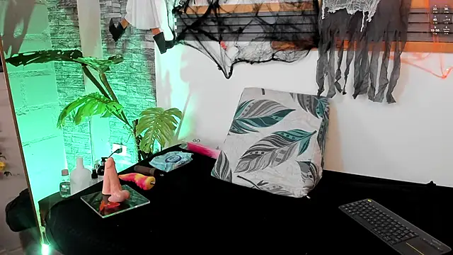 Snapshot of Sarita__love chatting on 17, 10, 2025 Sarita love online show from 17, 10, 2025