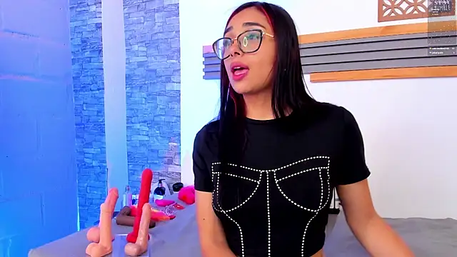 Snapshot of Sarita__love chatting on 8, 1, 2026 Sarita love online show from 8, 1, 2026