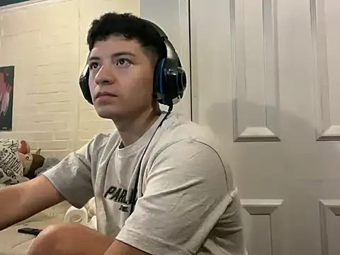 feeelipe2007 online show from 10, 9, 2025