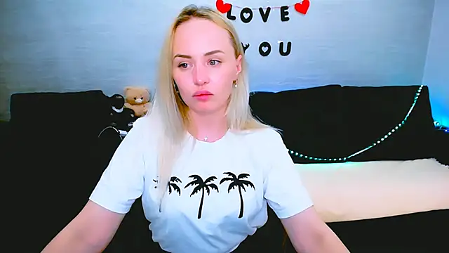 LiluMoon   online show from 22, 4, 2026