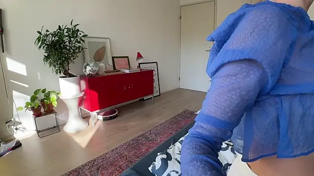 Snapshot of Scorpion_Peach chatting on 10, 10, 2025 Scorpion Peach online show from 10, 10, 2025