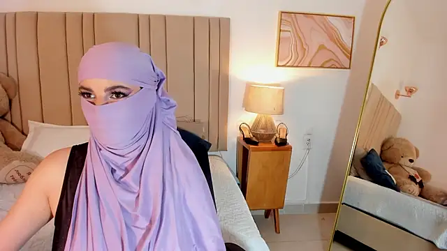 Snapshot of najwa__ chatting on 22, 5, 2026 najwa online show from 22, 5, 2026