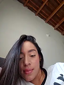 Snapshot of AriadnaTaylor chatting on 18, 11, 2025 AriadnaTaylor online show from 18, 11, 2025