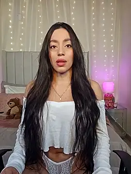 Snapshot of AriadnaTaylor chatting on 5, 12, 2025 AriadnaTaylor online show from 5, 12, 2025