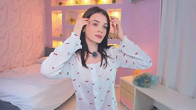 Snapshot of TeriRipka chatting on 2, 11, 2025 TeriRipka online show from 2, 11, 2025