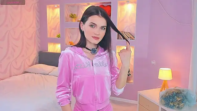 Snapshot of TeriRipka chatting on 26, 11, 2025 TeriRipka online show from 26, 11, 2025