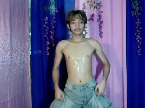 Snapshot of addicted_to_alex chatting on 4, 10, 2025 addicted to alex online show from 4, 10, 2025