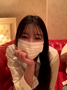 Snapshot of happy_hino chatting on 2, 10, 2025 happy hino online show from 2, 10, 2025