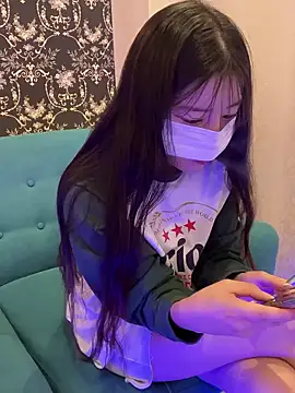 Snapshot of happy_hino chatting on 6, 10, 2025 happy hino online show from 6, 10, 2025