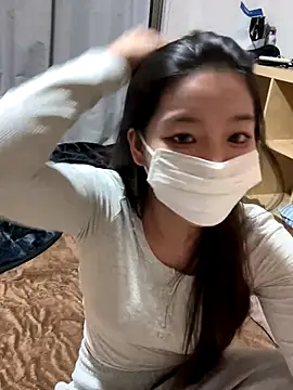 Snapshot of happy_hino chatting on 21, 11, 2025 happy hino online show from 21, 11, 2025