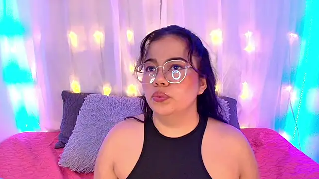 LilyRousee online show from 19, 12, 2025