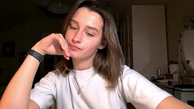 DarlineBrustera online show from 25, 11, 2025