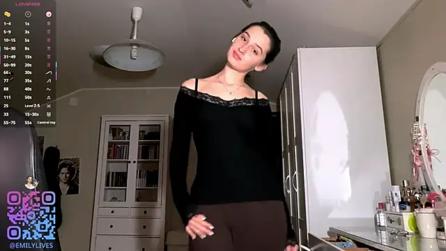 Snapshot of DarlineBrustera chatting on 19, 4, 2026 DarlineBrustera online show from 19, 4, 2026