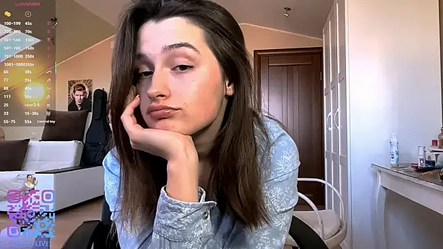 Snapshot of DarlineBrustera chatting on 26, 4, 2026 DarlineBrustera online show from 26, 4, 2026