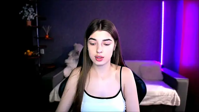 Dianaa Lee0 online show from 18, 9, 2025