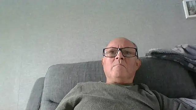 Snapshot of naughtygrandad1 chatting on 12, 9, 2025 naughtygrandad1 online show from 12, 9, 2025