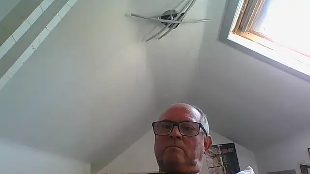 Snapshot of naughtygrandad1 chatting on 28, 9, 2025 naughtygrandad1 online show from 28, 9, 2025