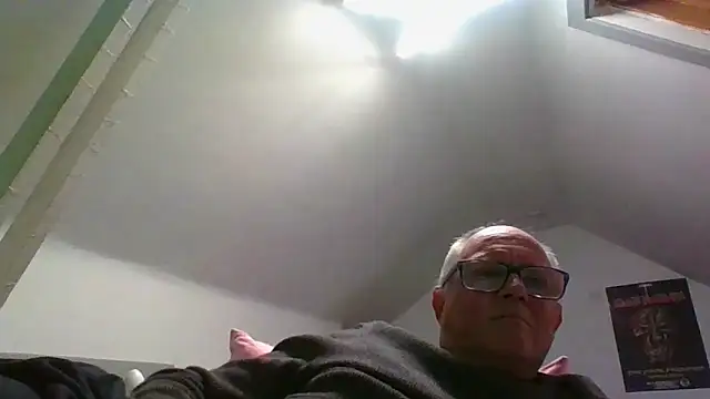 Snapshot of naughtygrandad1 chatting on 29, 9, 2025 naughtygrandad1 online show from 29, 9, 2025