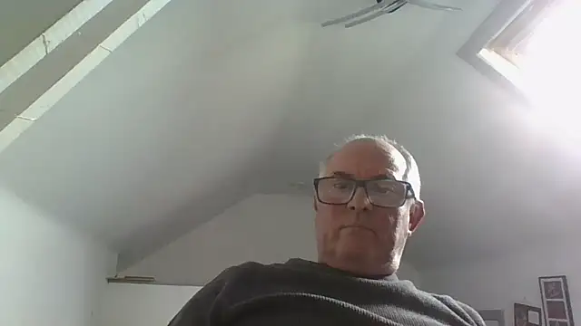 Snapshot of naughtygrandad1 chatting on 8, 10, 2025 naughtygrandad1 online show from 8, 10, 2025