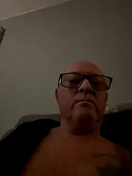Snapshot of naughtygrandad1 chatting on 16, 10, 2025 naughtygrandad1 online show from 16, 10, 2025