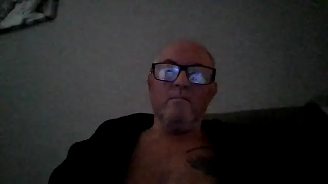 Snapshot of naughtygrandad1 chatting on 26, 10, 2025 naughtygrandad1 online show from 26, 10, 2025