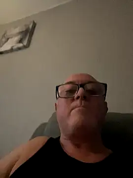 Snapshot of naughtygrandad1 chatting on 6, 11, 2025 naughtygrandad1 online show from 6, 11, 2025