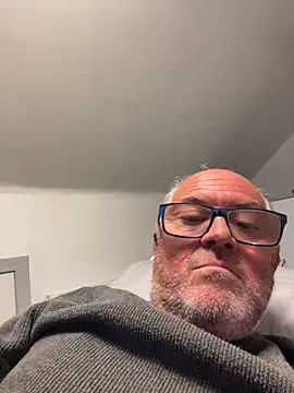 Snapshot of naughtygrandad1 chatting on 1, 12, 2025 naughtygrandad1 online show from 1, 12, 2025