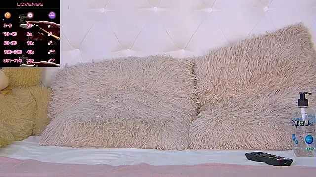 IsisQueen online show from 3, 11, 2025