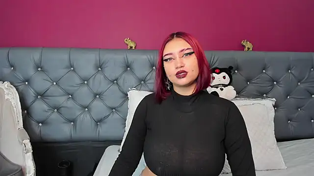 Snapshot of VenussDark chatting on 9, 10, 2025 VenussDark online show from 9, 10, 2025