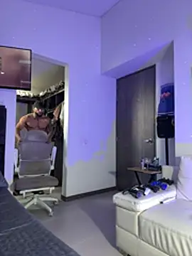 Andrew Johnnson online show from 13, 4, 2026