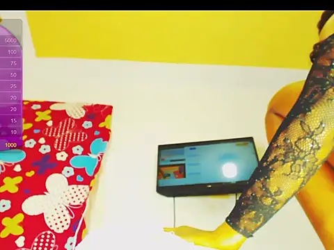 Sara hot12112 online show from 11, 9, 2025