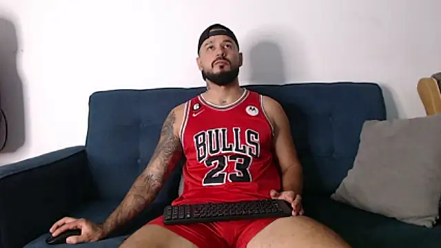 Snapshot of Eric_Evans1 chatting on 11, 11, 2025 Eric Evans1 online show from 11, 11, 2025