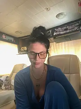 Snapshot of sexyLexii2002 chatting on 9, 9, 2025 sexyLexii2002 online show from 9, 9, 2025