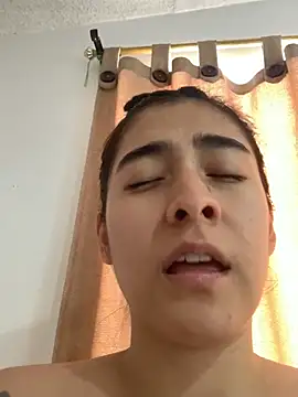 Snapshot of miaftmax chatting on 8, 11, 2025 miaftmax online show from 8, 11, 2025