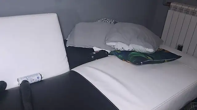 slavic boy 39 online show from 23, 11, 2025